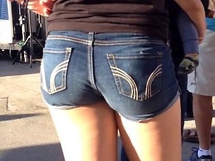 Teen ass in jean shorts