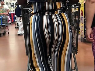 Ebony in striped pants Jiggly Booty Clap