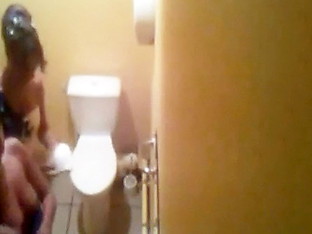 Hidden Cam In An Arab Toilet Before Starting Beauty Pageant