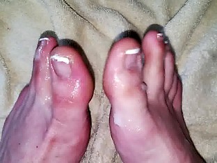 Cum all over my gorgeous toes and feet